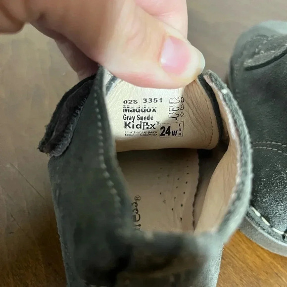 Toddler boys wide width gray suede boot size Eur 24 US T8 - Picture 5 of 5